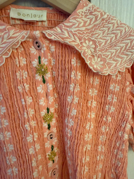 SS23 粉紅刺繡翻領洋裝 image 1 of 0