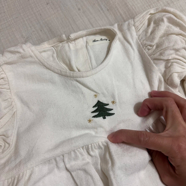 米白聖誕樹包屁衣 image 1 of 0