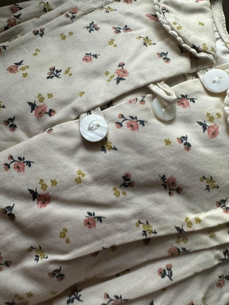  little cotton clothes 碎花上衣 近新4-5y image 1 of 0