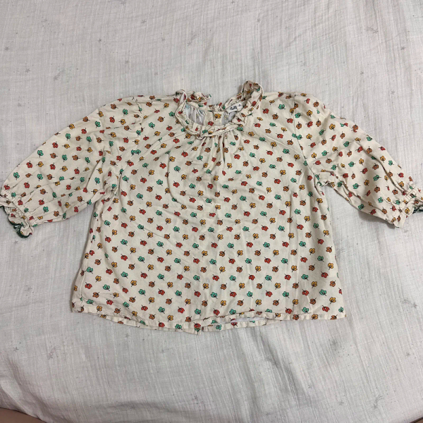 米黃色碎花長袖上衣 image 1 of 0