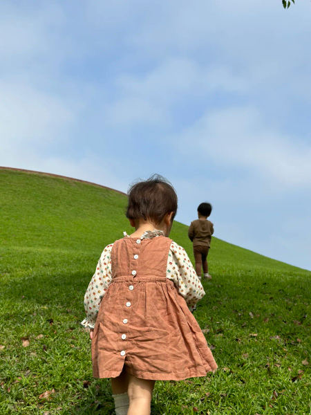 米黃色碎花長袖上衣 image 1 of 0
