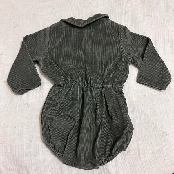 斜領長袖包屁衣-橄欖色 image 1 of 0