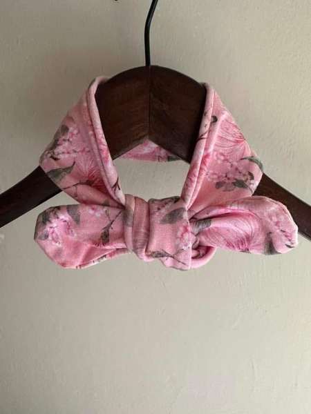 澳洲品牌 Snuggle hunny 粉花花包屁衣/髮帶組 3m近新 image 1 of 0