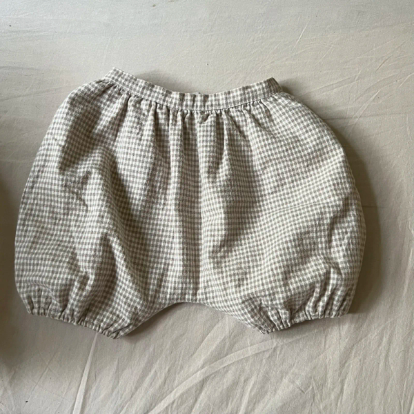 淺棕格紋短褲 image 1 of 0
