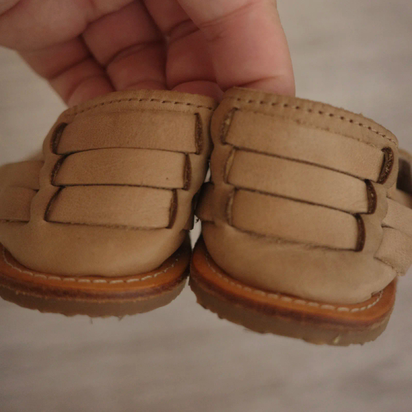 Sol Leather Huarache Sandals沙色編織涼鞋 image 1 of 0