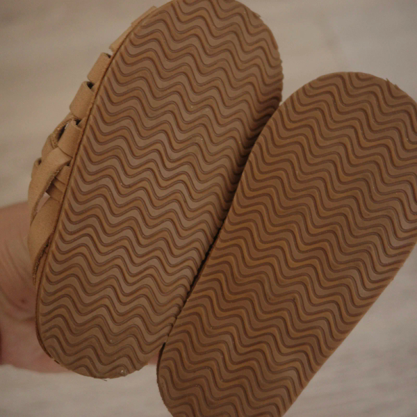 Sol Leather Huarache Sandals沙色編織涼鞋 image 1 of 0