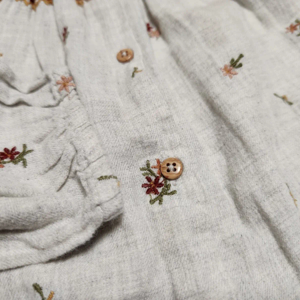 小花棉質木扣上衣 image 1 of 0