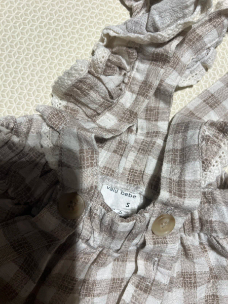 Valubebe荷葉邊吊帶包屁 image 1 of 0