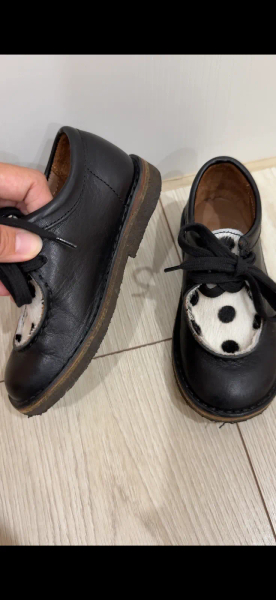 黑色點點皮鞋 image 1 of 0