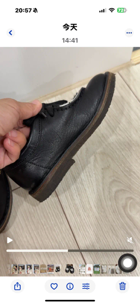 黑色點點皮鞋 image 1 of 0