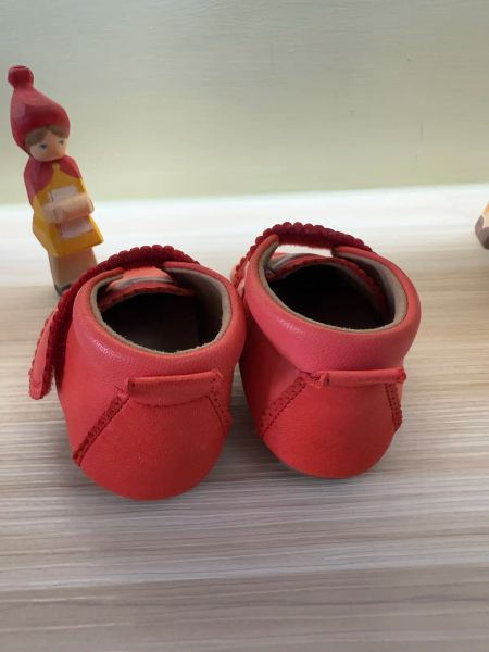 Pompom 學步鞋 image 1 of 0
