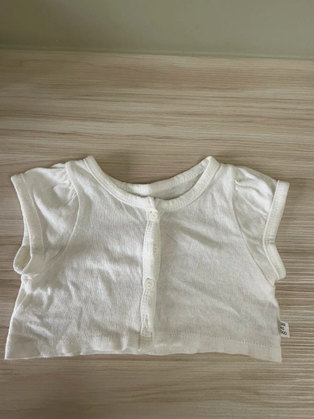 白色短袖外套 image 1 of 0