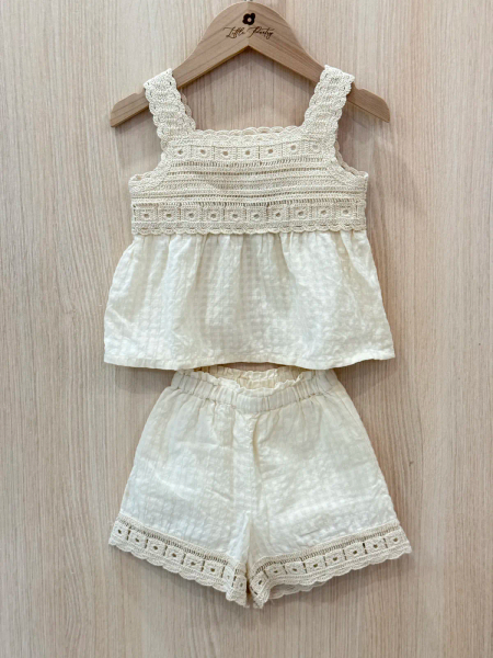 ZARA	拼接鉤編上衣 + 拼接紋理短褲 3y image 1 of 0