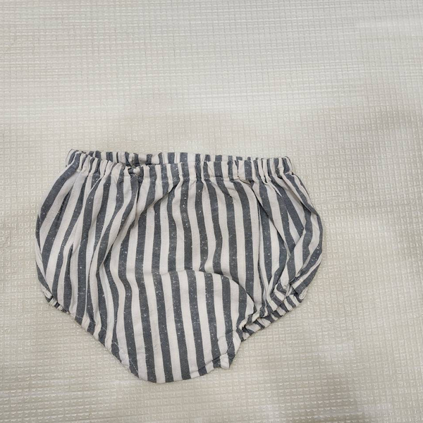 條紋屁屁褲 image 1 of 0