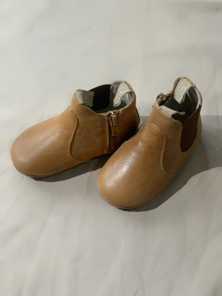 真皮魔鬼氈切希爾拉鍊靴- Seeker Boots Tan棕色 image 1 of 0