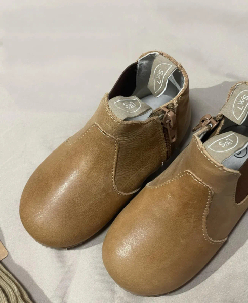 真皮魔鬼氈切希爾拉鍊靴- Seeker Boots Tan棕色 image 1 of 0