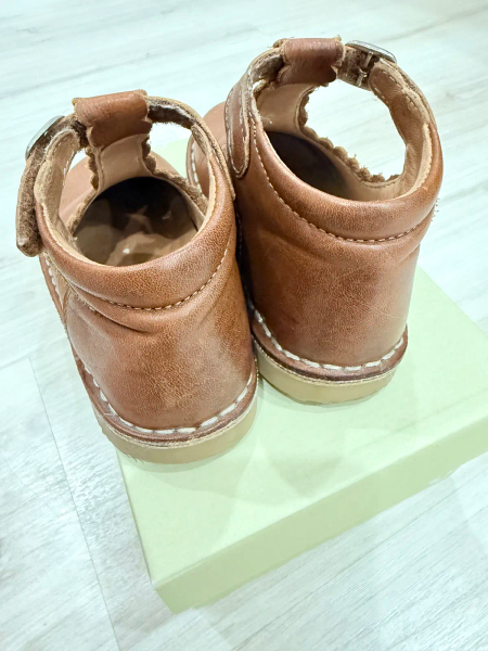 Petit Nord皮鞋 淺棕色	23 image 1 of 0