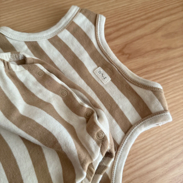 焦糖條紋包屁衣 image 1 of 0