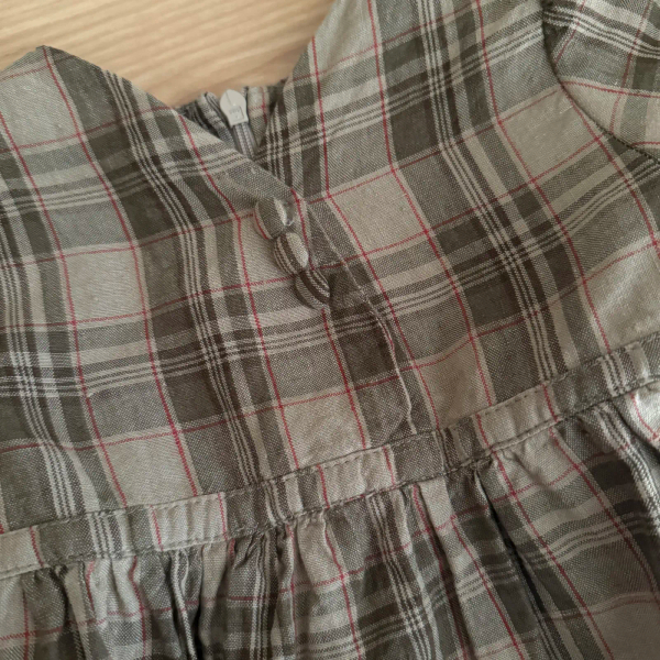 淺棕格紋 image 1 of 0