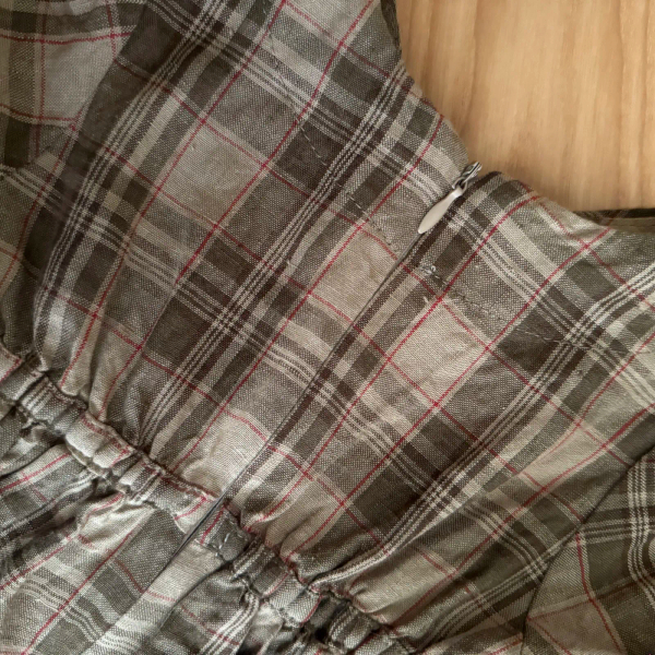 淺棕格紋 image 1 of 0