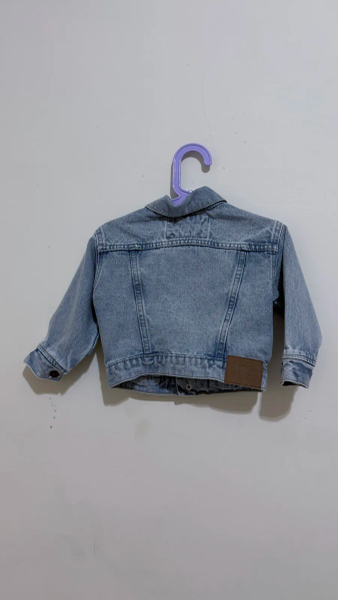 牛仔外套 image 1 of 0