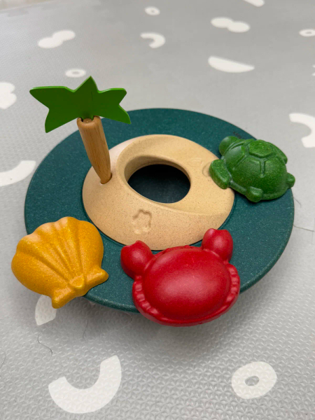 小島洗澡玩具 image 1 of 0