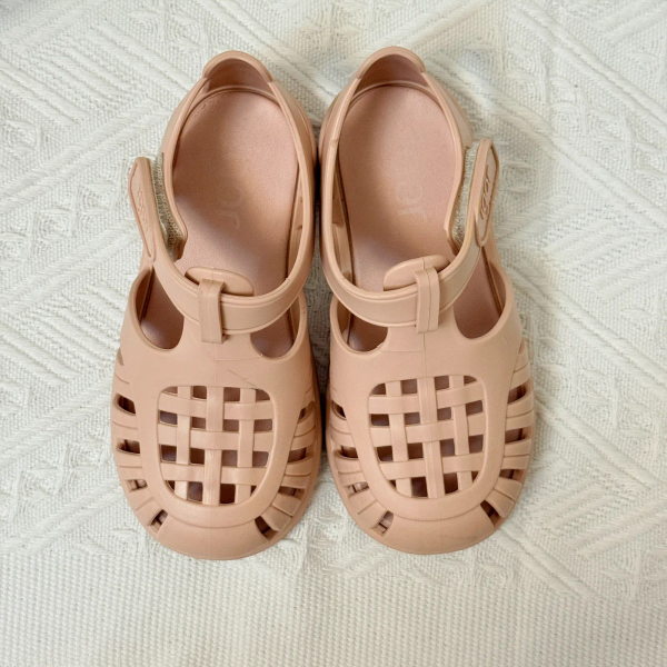 Tobby涼鞋 image 1 of 0