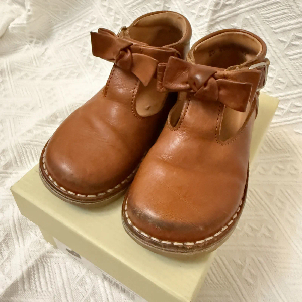 T-bar bow 小皮鞋 image 1 of 0