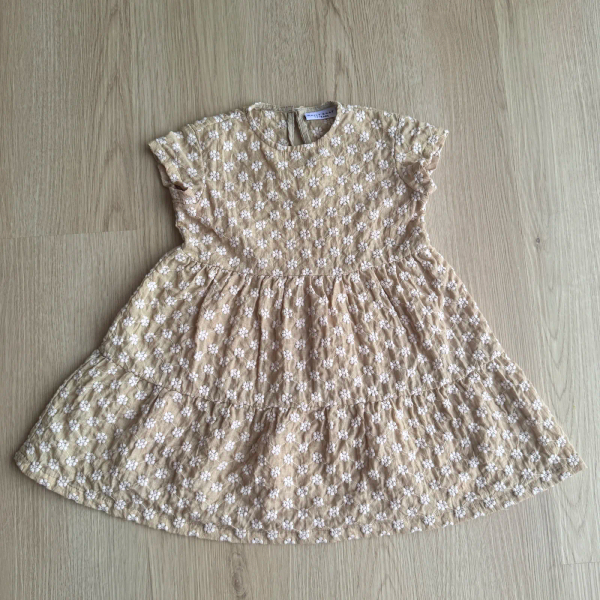 小花刺繡洋裝 image 1 of 0