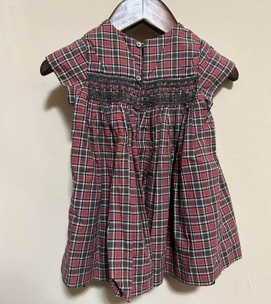 O148. Bonpoint Smocking 經典手工抓褶12m 格紋洋裝 近新 image 1 of 0