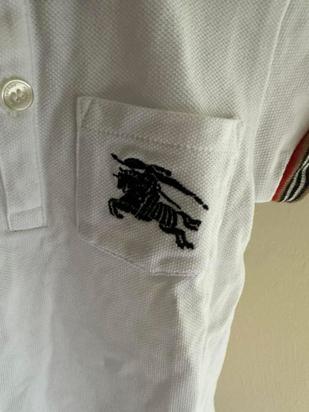Burberry 經典百搭刺繡白Polo  image 1 of 0