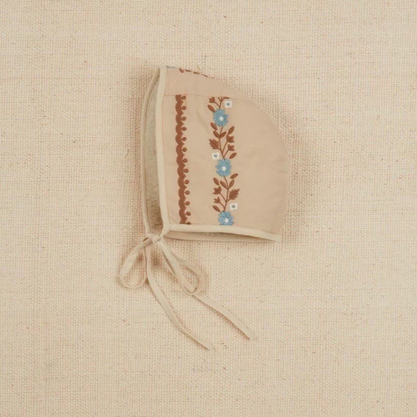 Betsy bonnet image 1 of 0