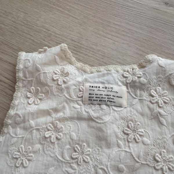 花園刺繡防踢被 image 1 of 0