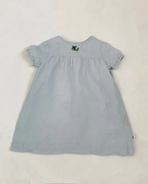 藍莓刺繡天空藍亞麻短袖洋裝92-98 image 1 of 0