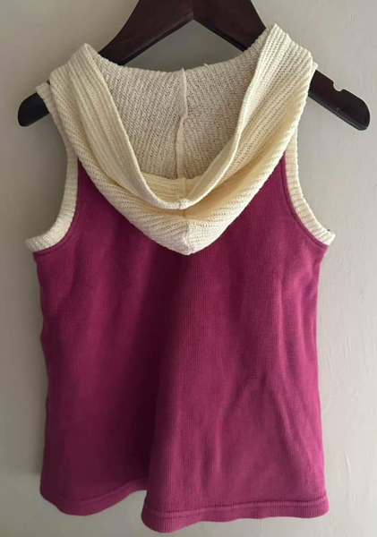 Burberry 針織連帽拼接活潑背心洋裝90cm image 1 of 0