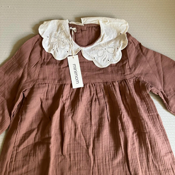 蕾絲洋裝 image 1 of 0