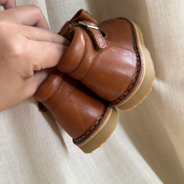 棕色蝴蝶結皮鞋 image 1 of 0