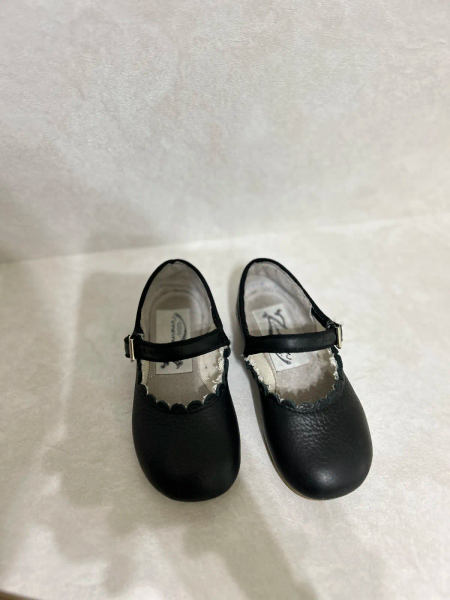 瑪莉珍鞋 image 1 of 0