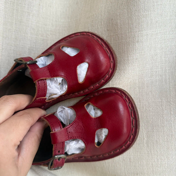 紅色經典小皮鞋 image 1 of 0