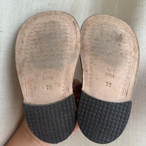 紅色經典小皮鞋 image 1 of 0