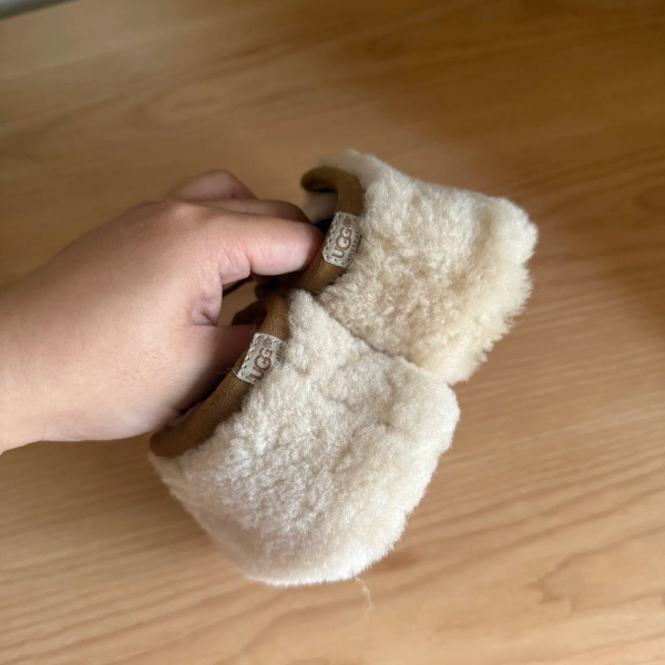 毛毛鞋 image 1 of 0