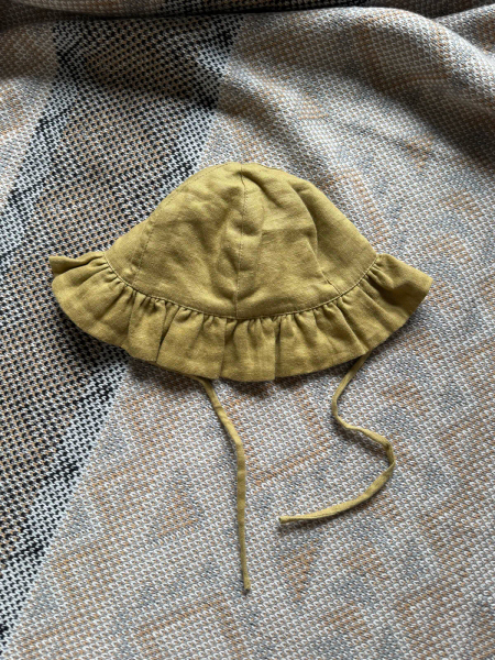 花瓣遮陽帽 苔綠 image 1 of 0