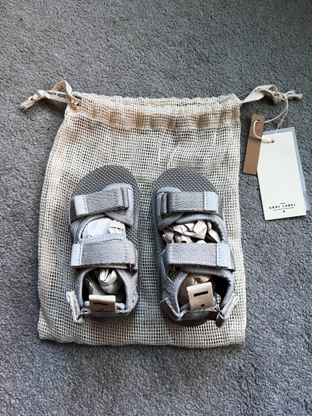 Gray Label兒童涼鞋 - Grey image 1 of 0