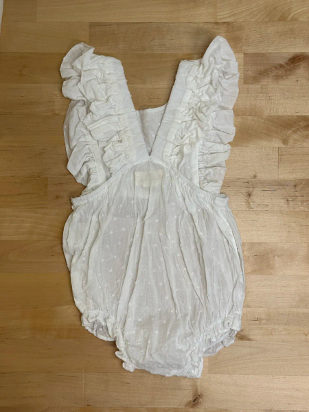 刺繡點點包屁衣 image 1 of 0