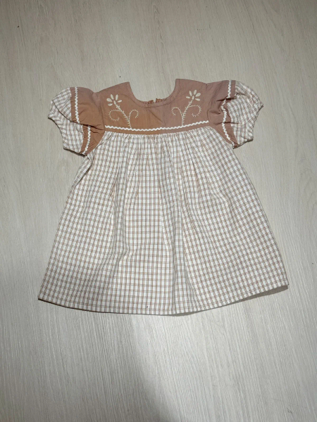 (降價）刺繡洋裝 image 1 of 0