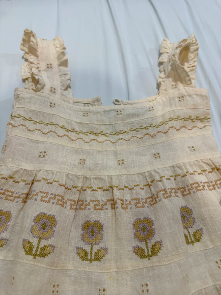 刺繡洋裝 image 1 of 0