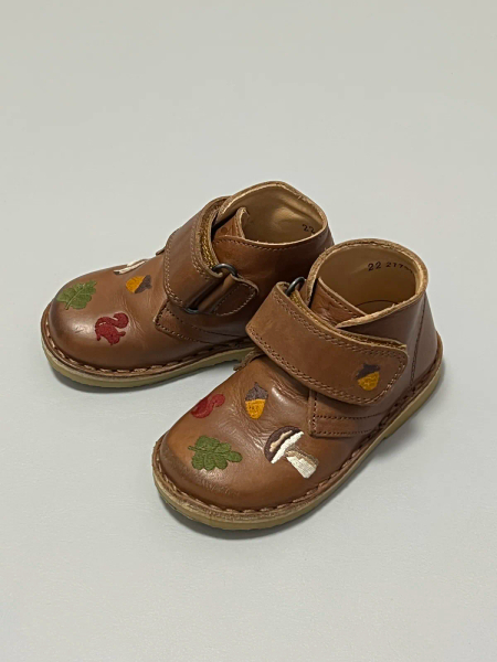 刺繡高筒皮鞋已清潔附盒 image 1 of 0