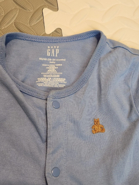 GAP藍色小熊刺繡連身衣 image 1 of 0