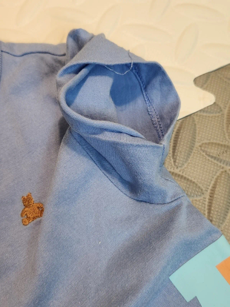 GAP藍色小熊刺繡連身衣 image 1 of 0