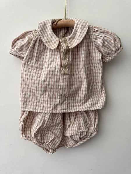 格紋刺繡套裝 image 1 of 0